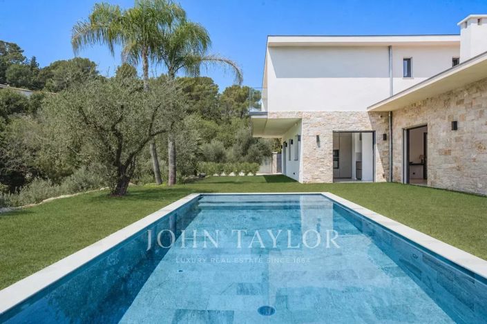Image No.3-4 Bed House for sale