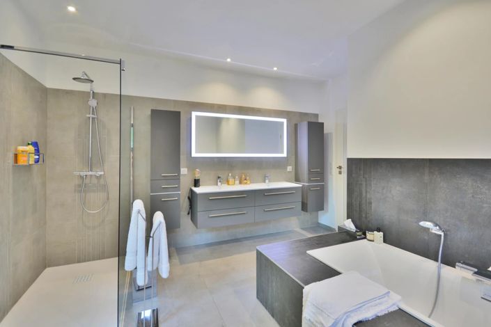 Image No.21-4 Bed House for sale