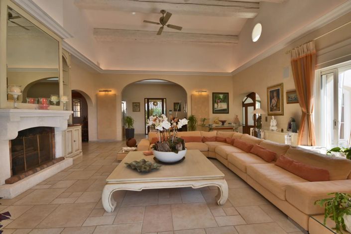 Image No.18-9 Bed House for sale