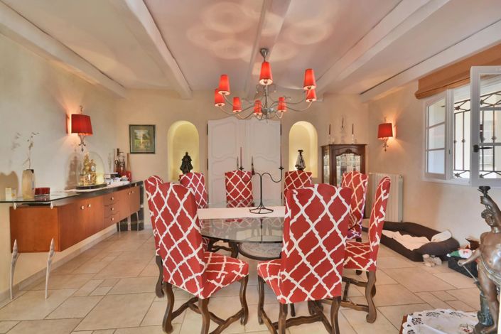 Image No.19-9 Bed House for sale
