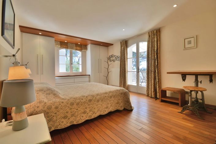 Image No.24-9 Bed House for sale