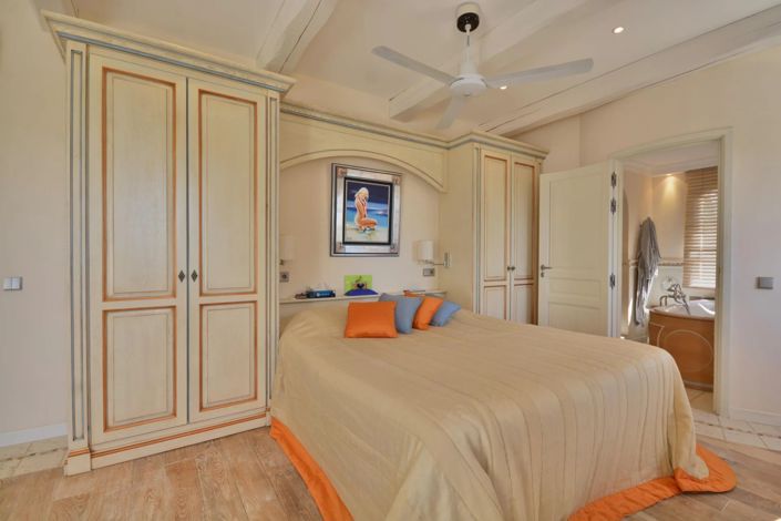 Image No.32-9 Bed House for sale