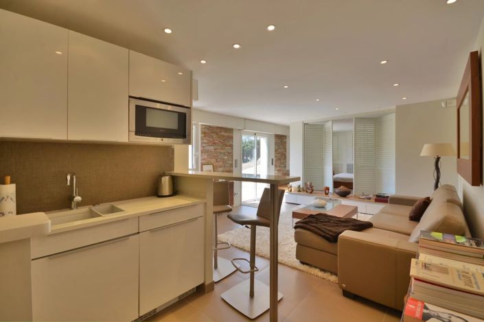Image No.38-9 Bed House for sale