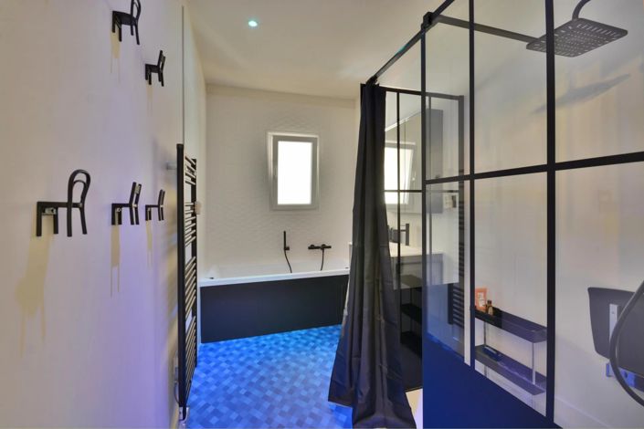Image No.42-9 Bed House for sale