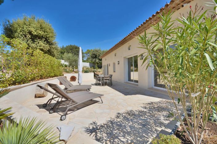 Image No.7-9 Bed House for sale