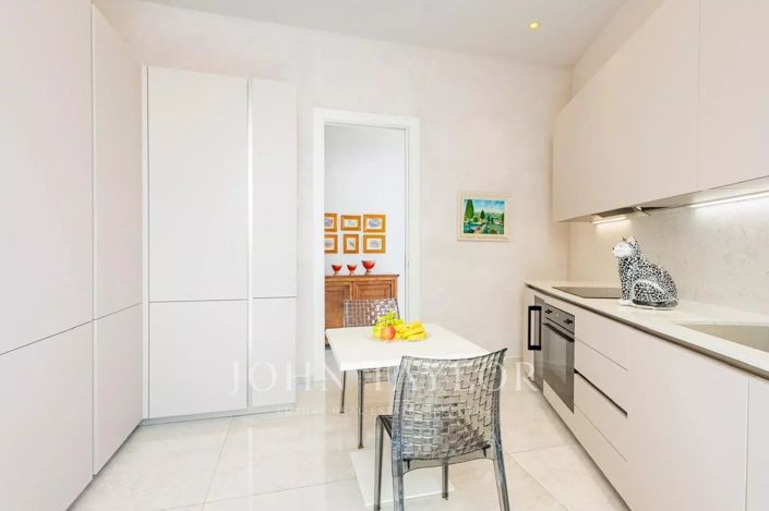 Image No.12-3 Bed Apartment for sale