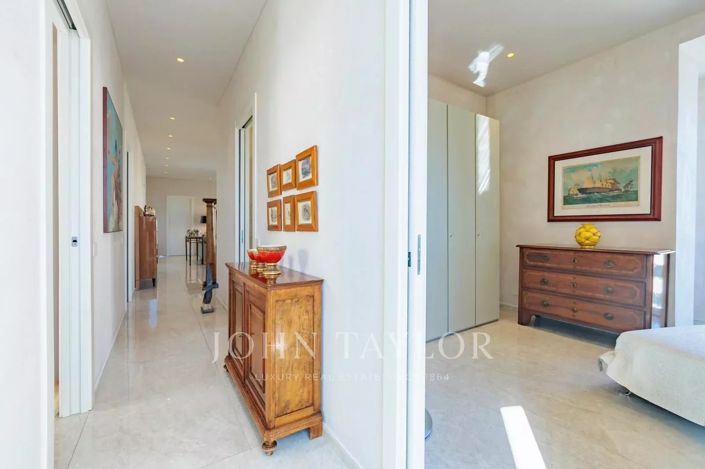 Image No.15-3 Bed Apartment for sale