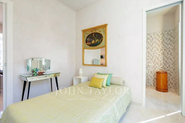 Image No.17-3 Bed Apartment for sale
