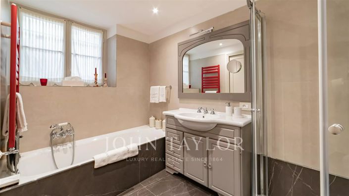 Image No.25-4 Bed Apartment for sale