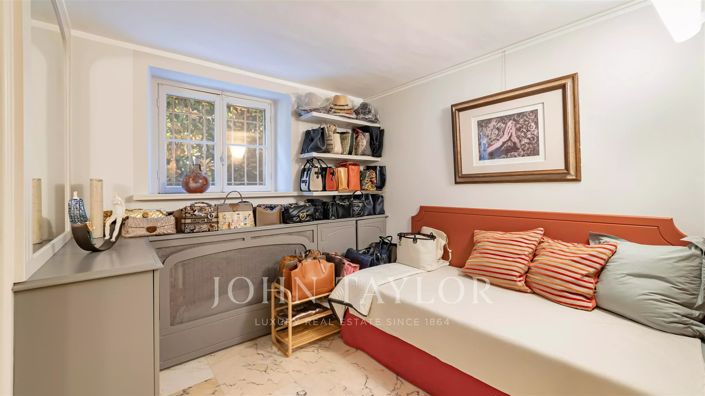 Image No.29-4 Bed Apartment for sale