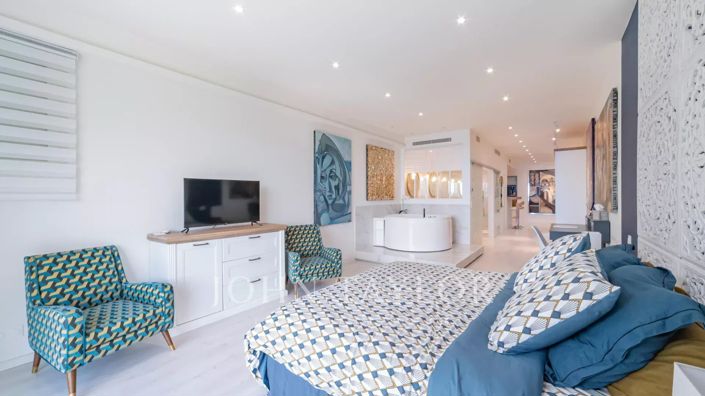Image No.10-7 Bed House for sale