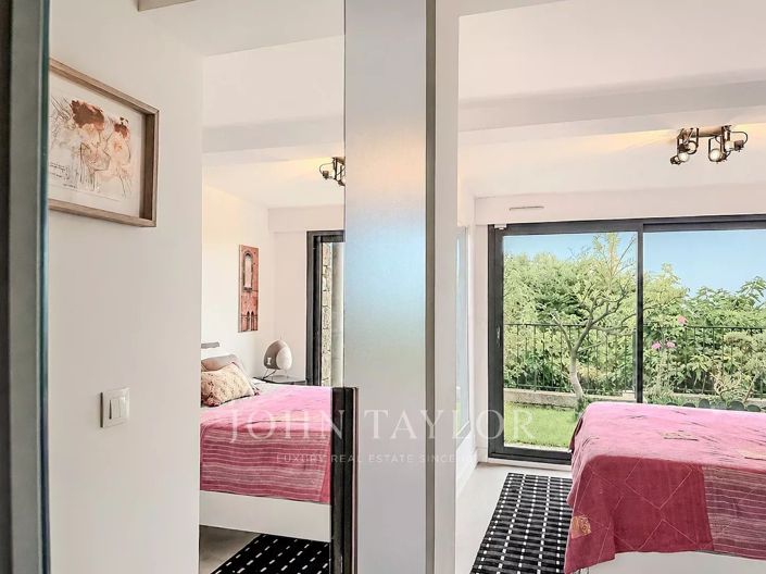 Image No.22-4 Bed House for sale