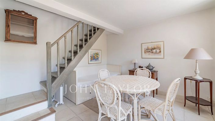 Image No.25-4 Bed House for sale