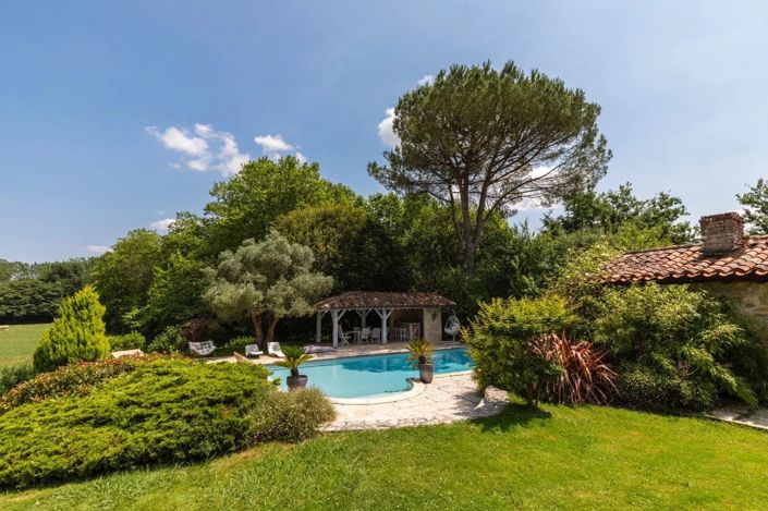 Image No.18-4 Bed House for sale