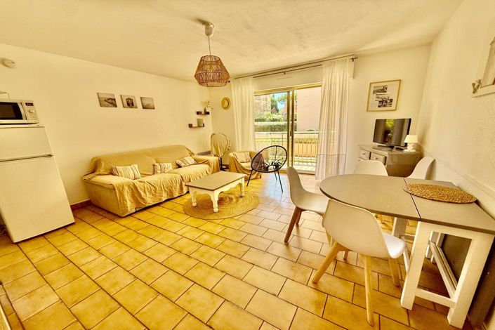 Image No.5-Apartment for sale