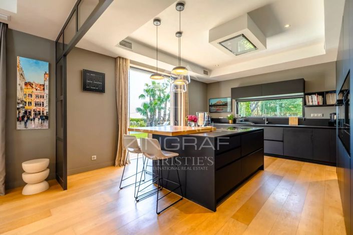Image No.11-4 Bed House for sale