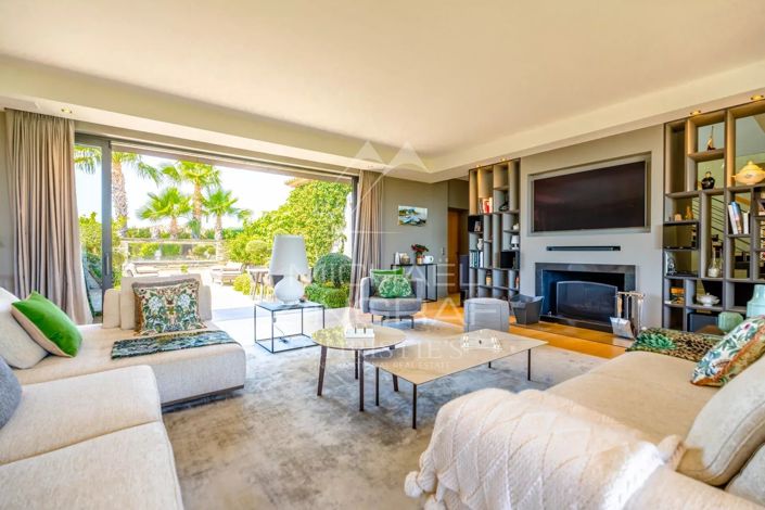 Image No.8-4 Bed House for sale