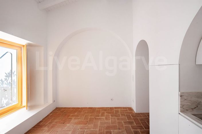 Image No.7-1 Bed House for sale