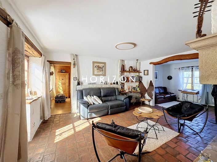 Image No.2-2 Bed House for sale