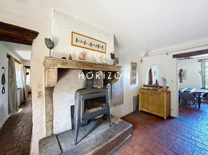 Image No.20-2 Bed House for sale