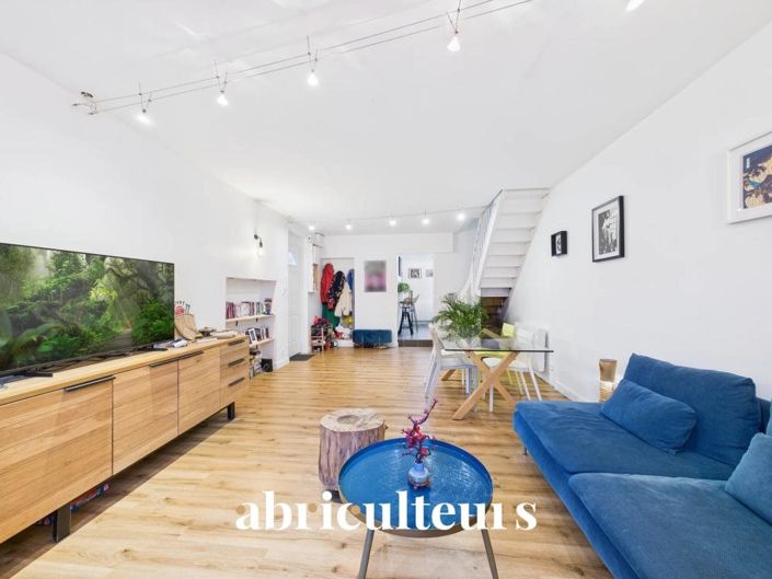 Image No.4-2 Bed House for sale