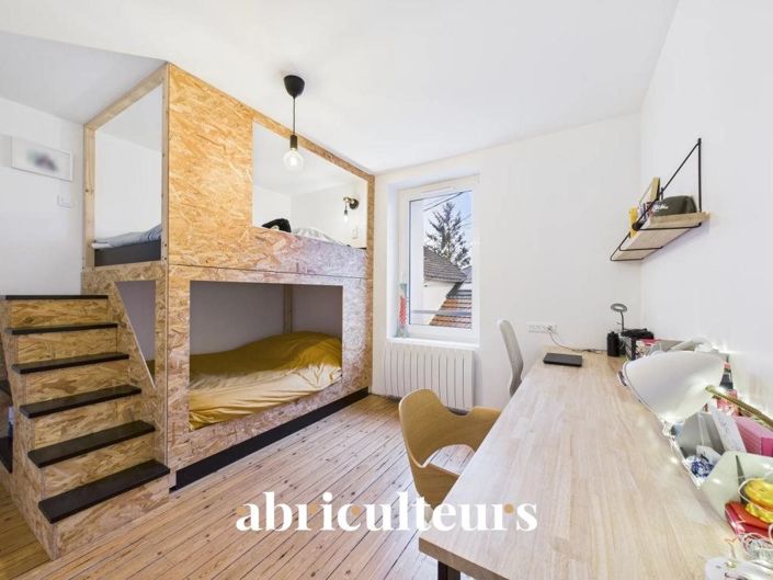 Image No.8-2 Bed House for sale