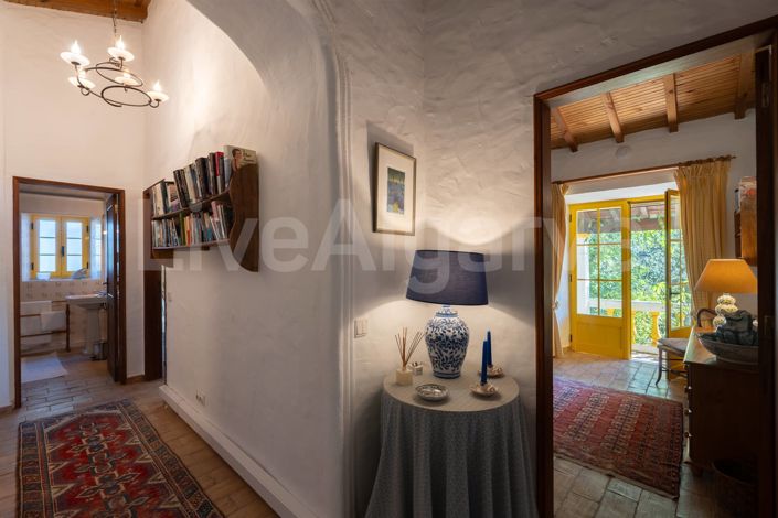Image No.30-3 Bed House for sale