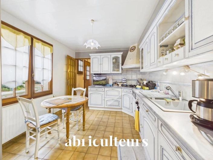 Image No.7-3 Bed House for sale