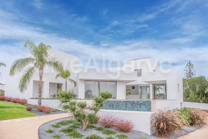 Image No.28-5 Bed House for sale