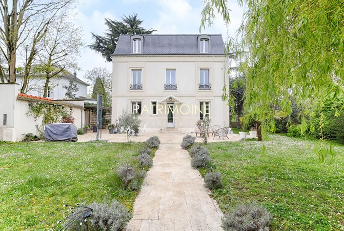 Image No.15-6 Bed House for sale