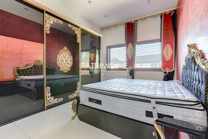 Image No.11-4 Bed House for sale