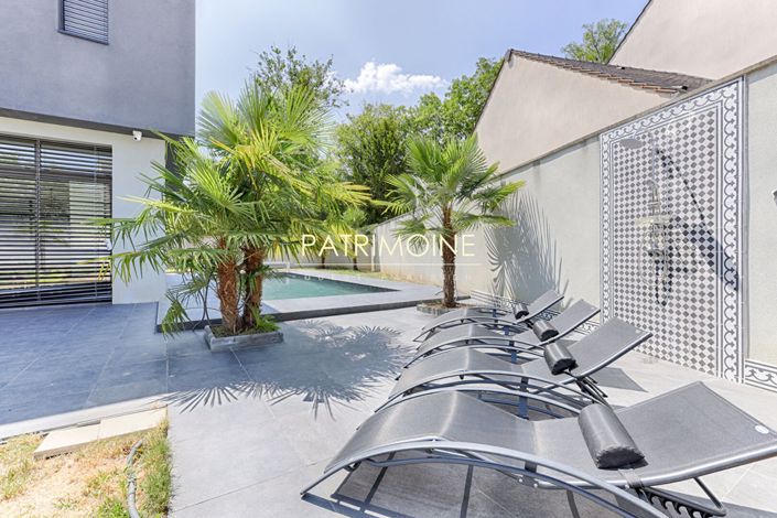 Image No.5-4 Bed House for sale