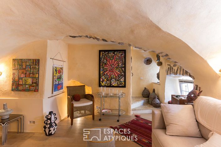 Image No.10-3 Bed House for sale
