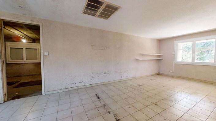 Image No.17-4 Bed House for sale