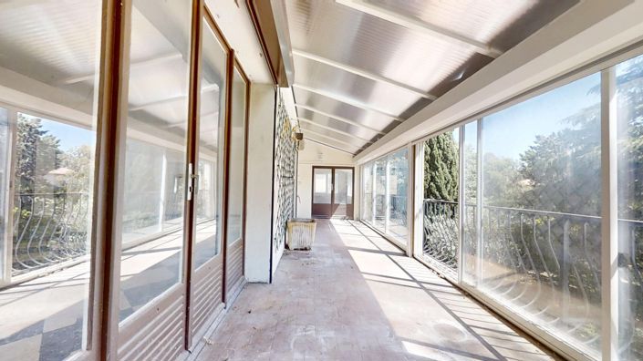 Image No.9-4 Bed House for sale