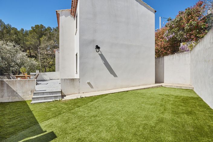 Image No.14-4 Bed House for sale