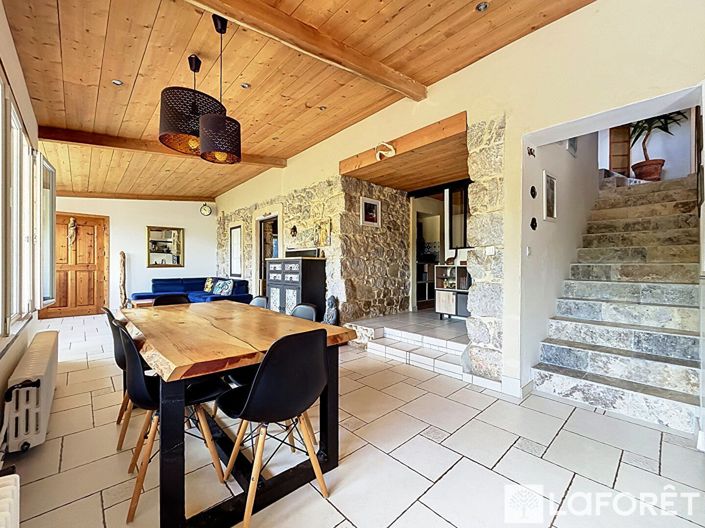 Image No.3-3 Bed House for sale