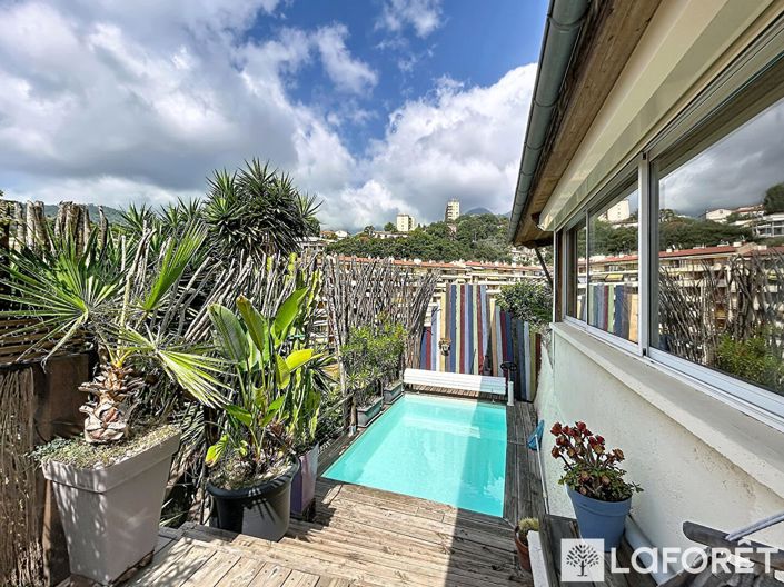 Image No.9-3 Bed House for sale