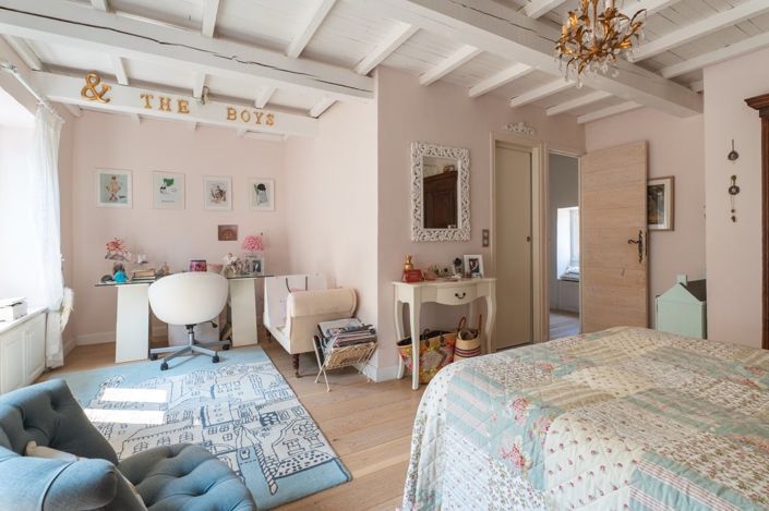 Image No.22-6 Bed House for sale