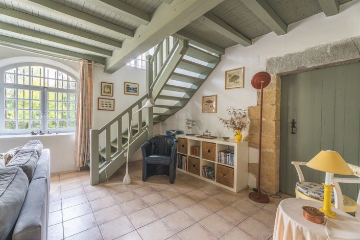 Image No.35-6 Bed House for sale