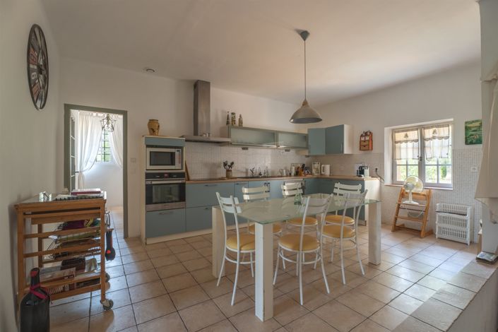 Image No.37-6 Bed House for sale