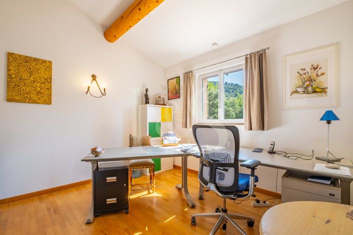 Image No.16-3 Bed House for sale