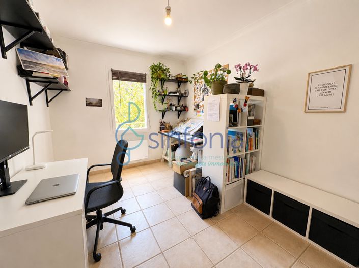 Image No.12-3 Bed House for sale