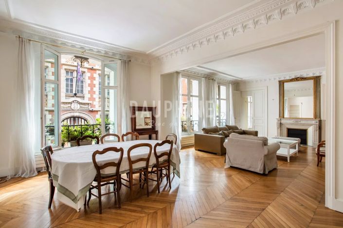 Image No.2-Appartement de 5 chambres à vendre à Paris