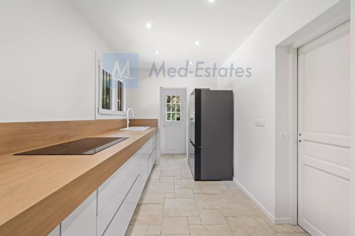 Image No.13-6 Bed House for sale