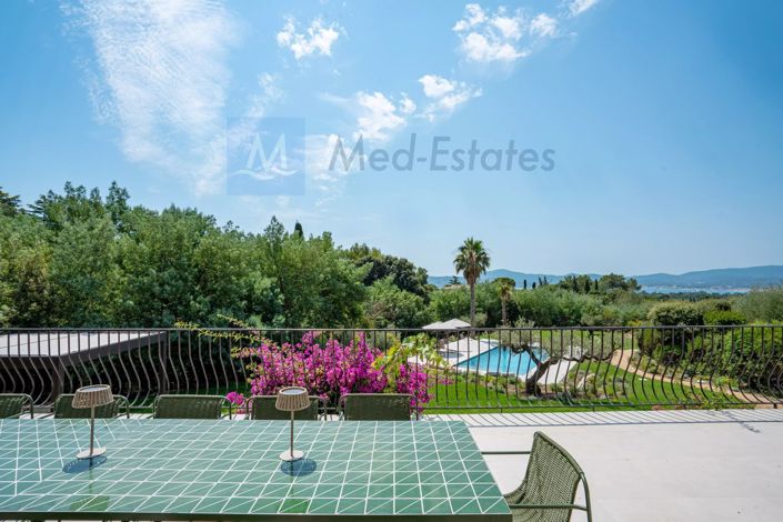 Image No.2-6 Bed House for sale