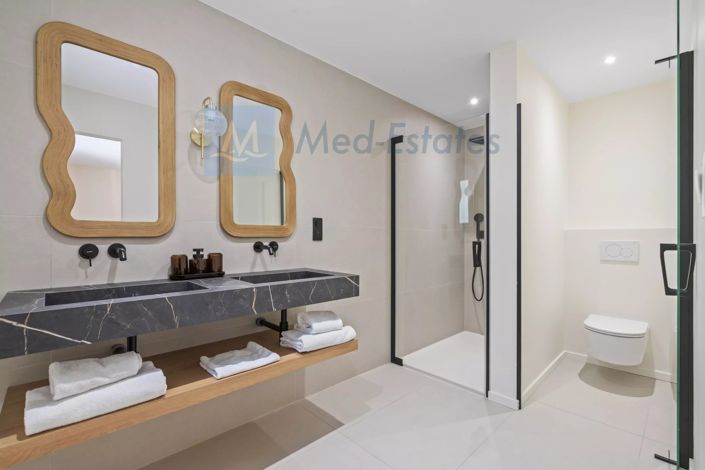 Image No.25-6 Bed House for sale