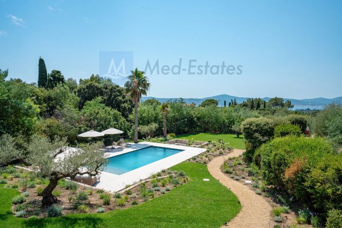 Image No.4-6 Bed House for sale
