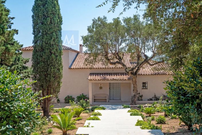 Image No.5-6 Bed House for sale