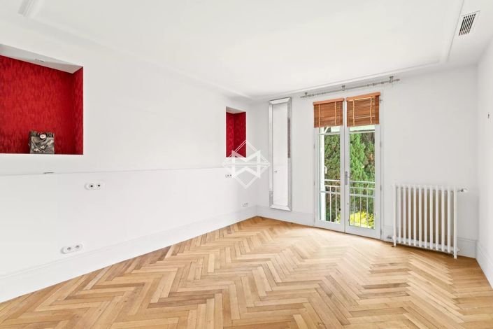 Image No.14-4 Bed House for sale